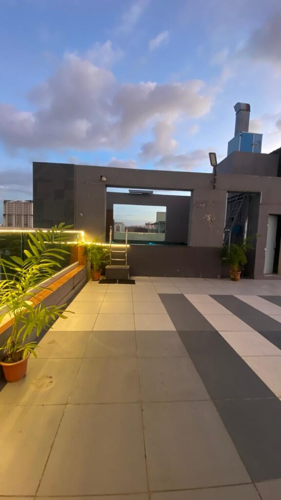 WhatsApp Image 2025-11-22 at 3.09.23 PM (2)